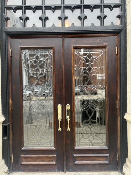 More Photos Of 114 E Eighth St, Cincinnati Loft Creative Space For Lease