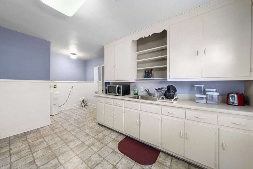 More Photos Of 107 Hilton Ave, Durham Apartments For Sale