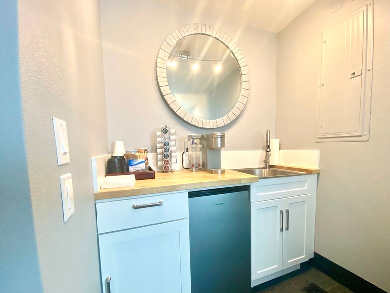 More Photos Of 1316 NE 99th St, Vancouver Medical For Sale