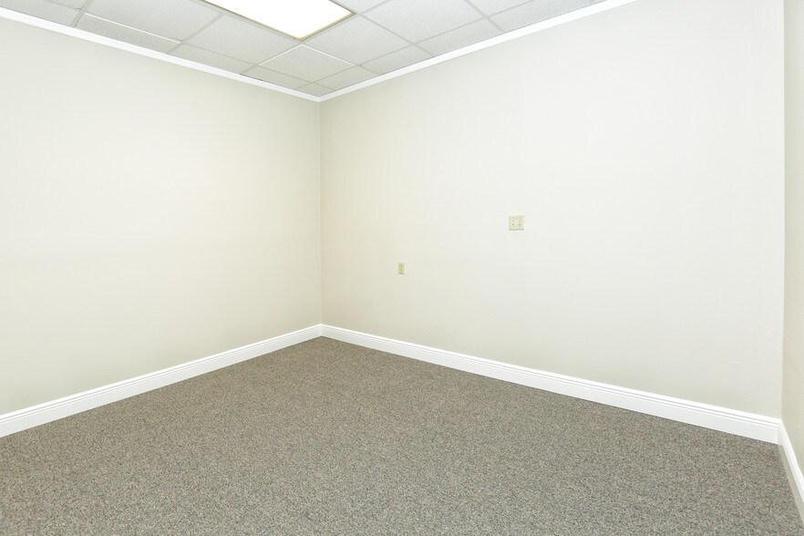 More Photos Of 501 E Oak St, Kissimmee Medical For Sale