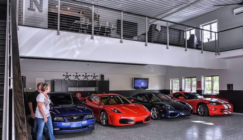 More Photos Of 940 McKinley Pky, Delano Light Manufacturing For Sale