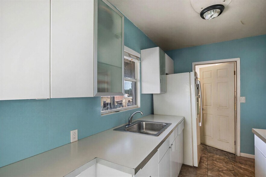 More Photos Of 7916 S Central Ave, Los Angeles Storefront Retail Residential For Sale