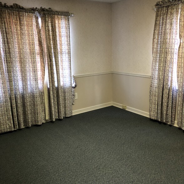 More Photos Of 2175 Highpoint Rd, Snellville Coworking Space