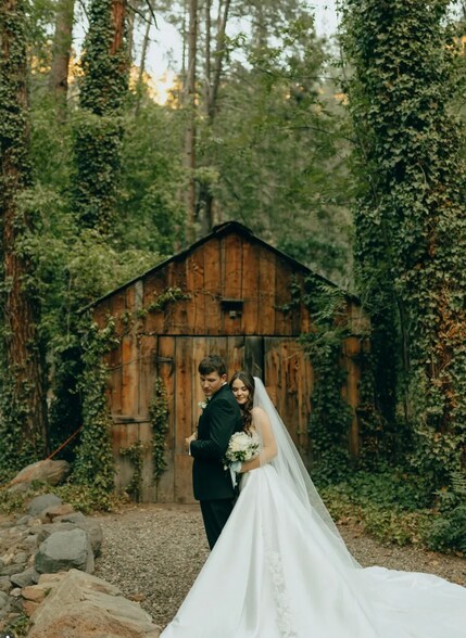 More Photos Of 9440 AZ-89A, Sedona Hotel For Sale