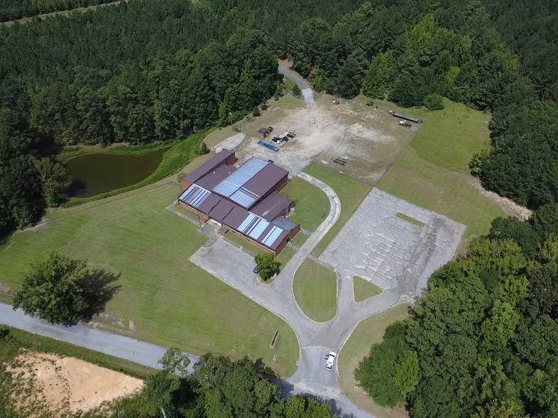 More Photos Of 704 State Road S-13-680, Jefferson Manufacturing For Sale
