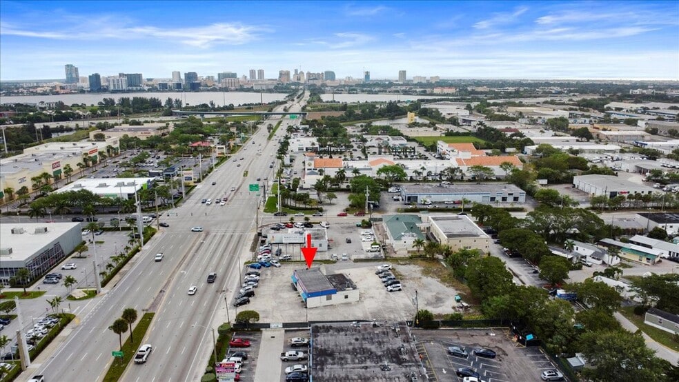 More Photos Of 2008 Okeechobee Blvd, West Palm Beach Auto Dealership For Sale