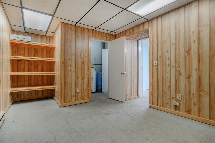 More Photos Of 36 Lake Avenue Ext, Danbury Manufacturing For Sale