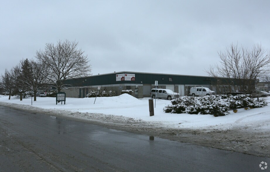 More Photos Of 2615 Blackwell St, Ottawa Service For Lease