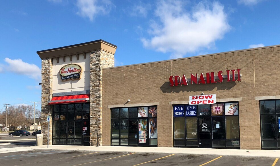 More Photos Of 8 Mile Rd, Hazel Park Unknown For Lease