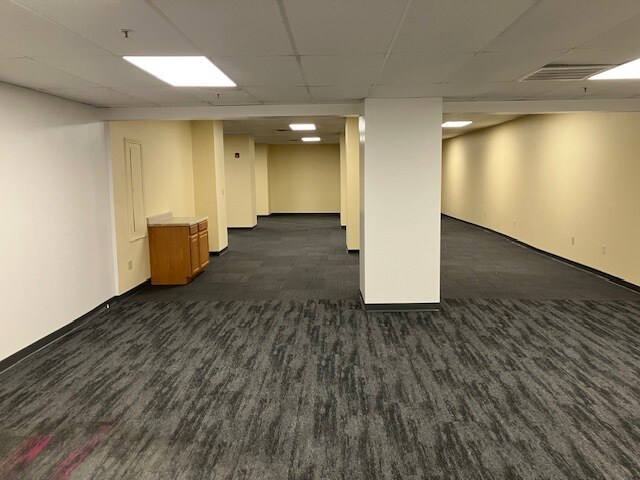 More Photos Of 20 McJunkin Rd, Nitro Distribution For Lease