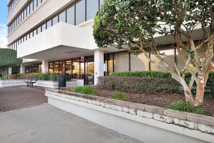 More Photos Of 6620 S Southpoint Dr, Jacksonville Office For Sale