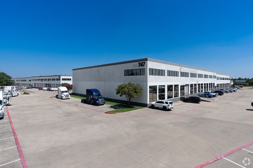 More Photos Of 756 Port America Pl, Grapevine Unknown For Lease