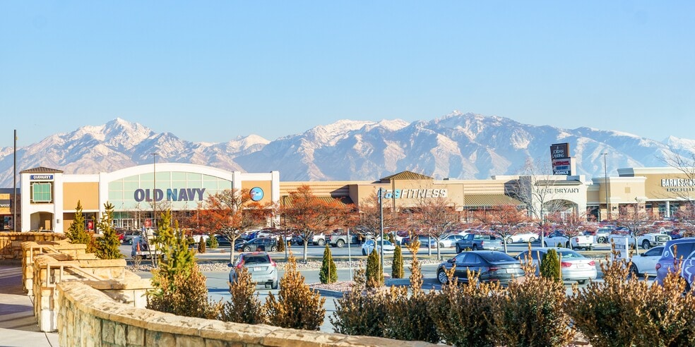 More Photos Of 7800 S Bangerter Hwy, West Jordan Unknown For Lease