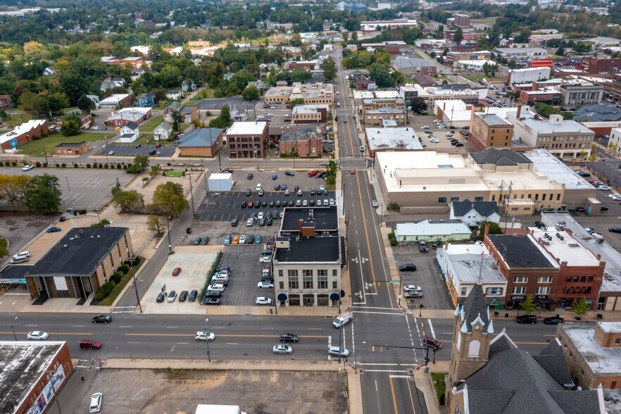 More Photos Of 68-70 W Park Ave, Mansfield Office For Lease