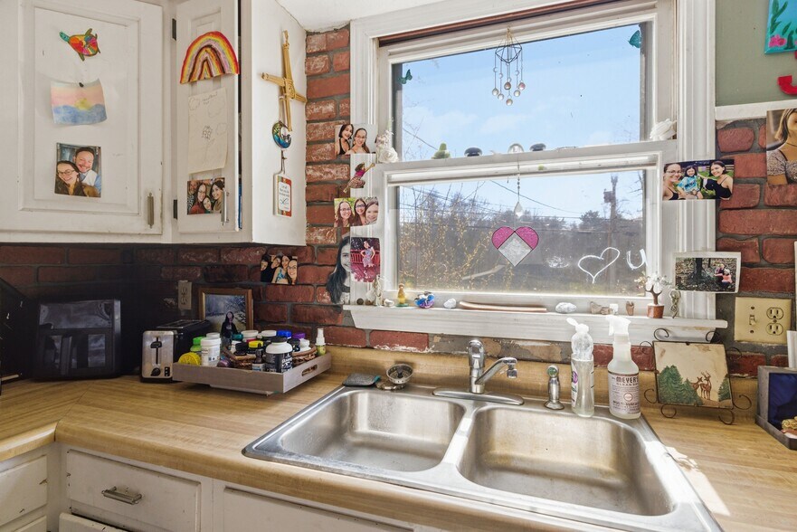 More Photos Of 518 Province Rd, Gilmanton General Retail For Sale
