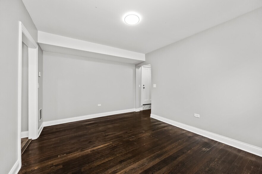 More Photos Of 2209 N Mango Ave, Chicago Apartments For Sale