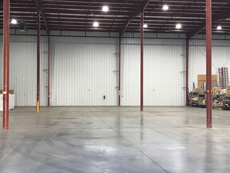 More Photos Of 11311 W Forest Home Ave, Franklin Distribution For Lease