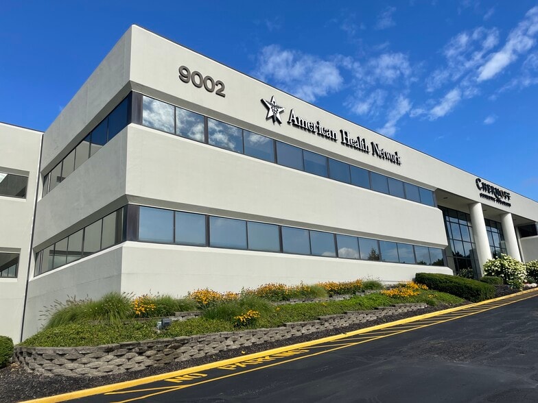 More Photos Of 8902-9002 N Meridian St, Indianapolis Medical For Lease