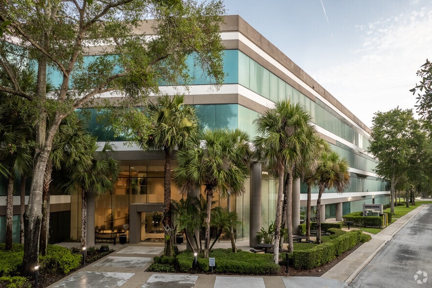 More Photos Of 12424 Research Pky, Orlando Office For Lease