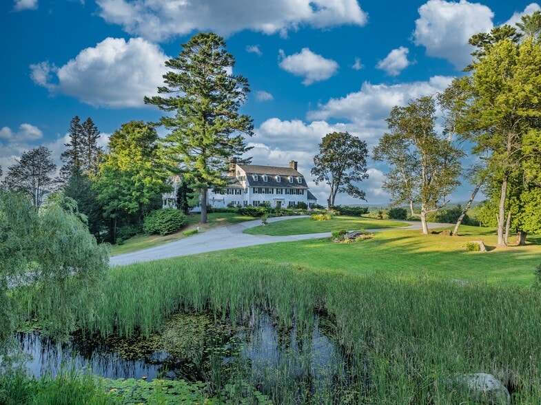 Primary Photo Of 80 Guider Ln, Bethlehem Hotel For Sale