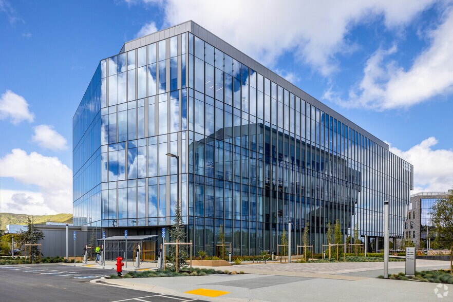 More Photos Of 480 Forbes Blvd, South San Francisco Research And Development For Lease