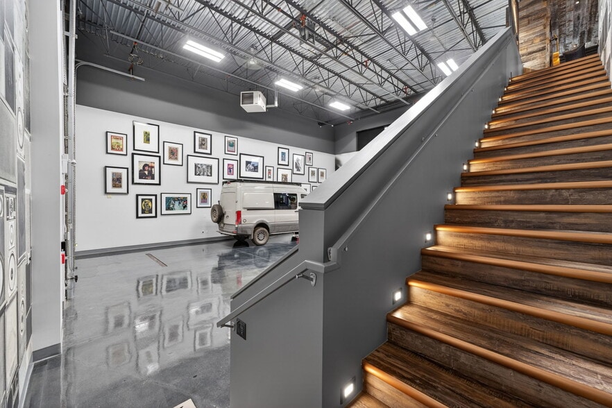 More Photos Of 1750 120 Av NE, Calgary Warehouse For Sale