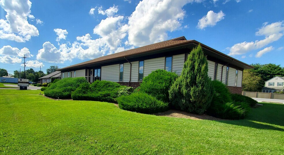 More Photos Of 753-755 Walker Rd, Dover Office For Lease