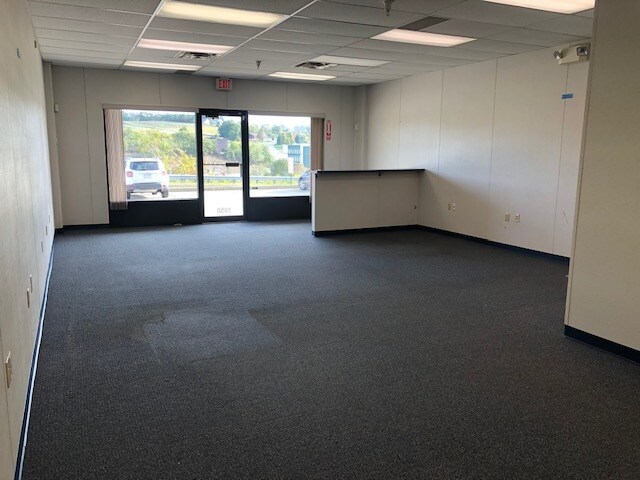 More Photos Of 1036-1062 Corporate Ln, Export Storefront Retail Office For Lease