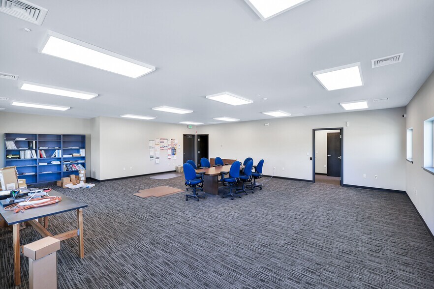 More Photos Of 17612 E Sprague Ave, Spokane Valley Office For Sale