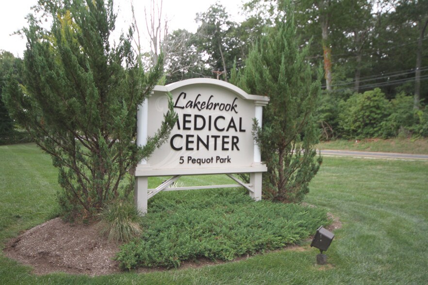 More Photos Of 5 Pequot Park Rd, Westbrook Medical For Lease