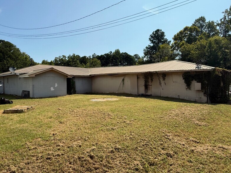 More Photos Of 720 Atlanta Hwy, Rockmart Freestanding For Sale