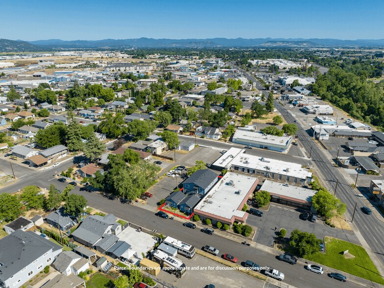 More Photos Of 513 Alice St, Medford Apartments For Sale