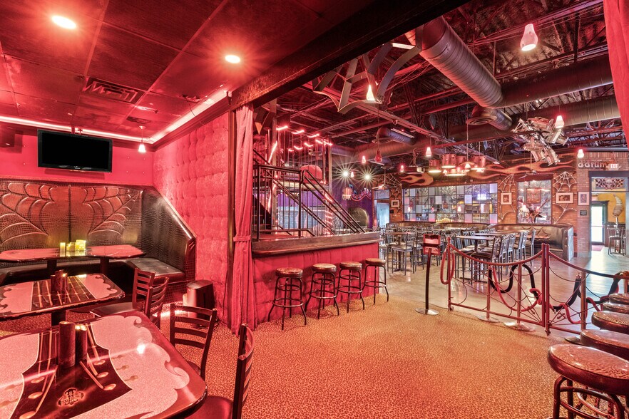More Photos Of 6750 W Sahara Ave, Las Vegas Bar For Sale