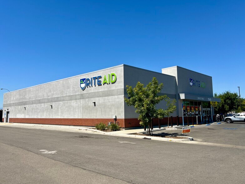 More Photos Of 431 34th St, Bakersfield Storefront Retail Office For Lease