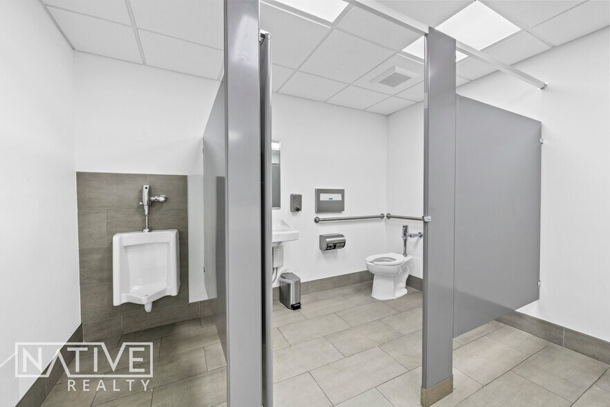 More Photos Of 2150 S Andrews Ave, Fort Lauderdale Medical For Lease