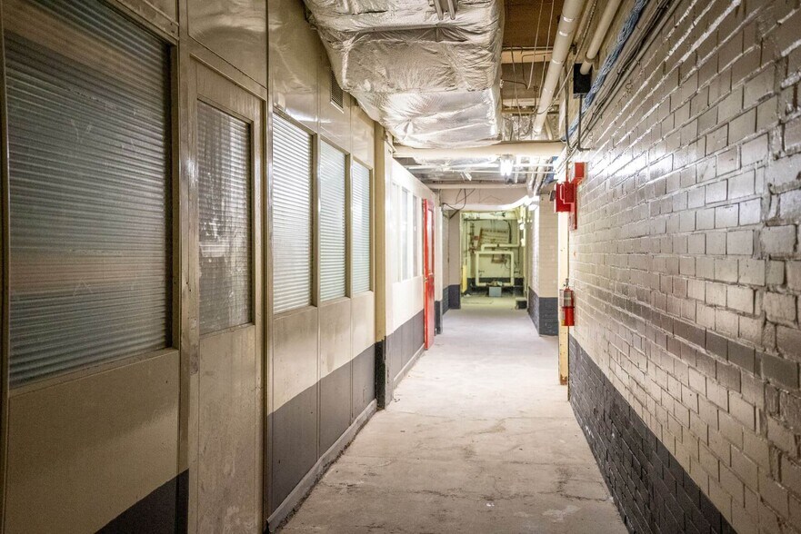 More Photos Of 93 Cedar St, Sudbury Office For Sale