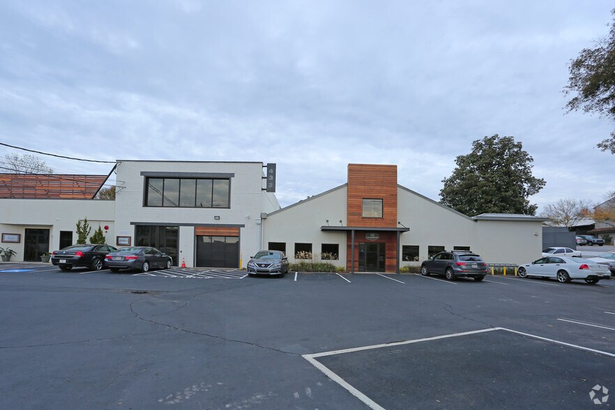 More Photos Of 433 Bishop St NW, Atlanta Loft Creative Space For Lease