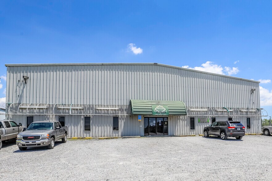 Primary Photo Of 4217 S Lewis St, New Iberia Warehouse For Sale