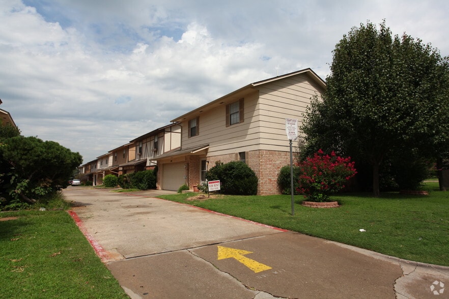 More Photos Of 8300 NW 10th St, Oklahoma City Apartments For Sale