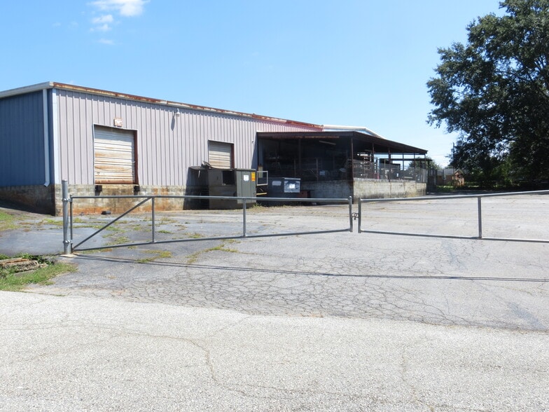 More Photos Of 1489 Cedar Lane Rd, Greenville Warehouse For Sale