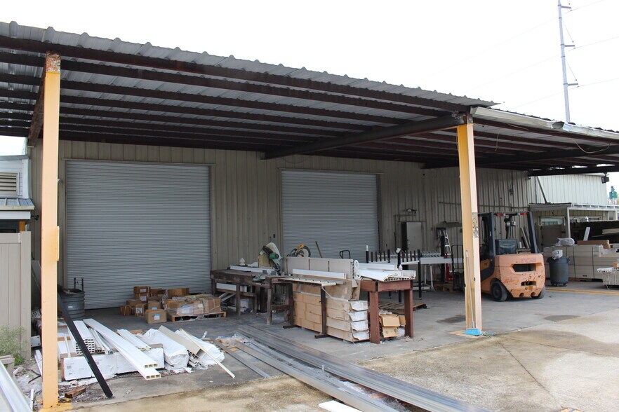 More Photos Of 1500 Grand Caillou Rd, Houma Light Distribution For Sale