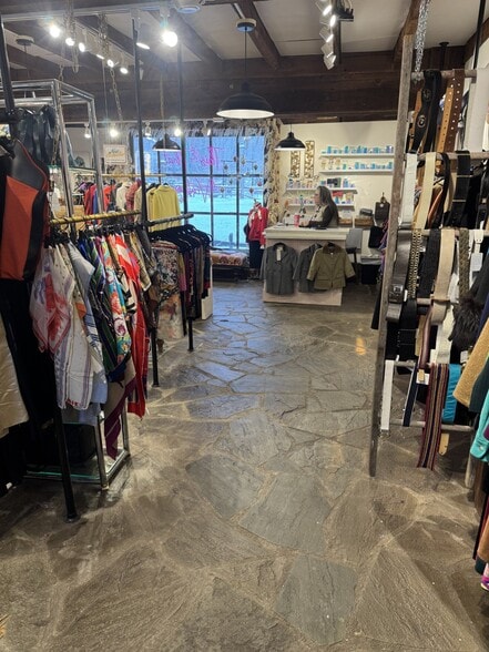 More Photos Of 792 Route 35, Cross River Restaurant For Lease