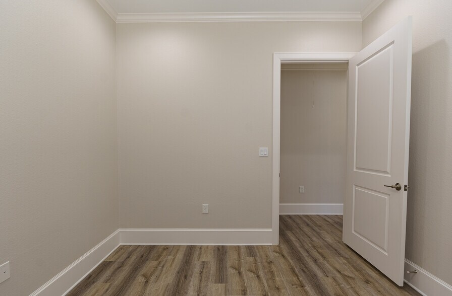 More Photos Of 19539 Champion Forest Dr, Spring Medical For Sale
