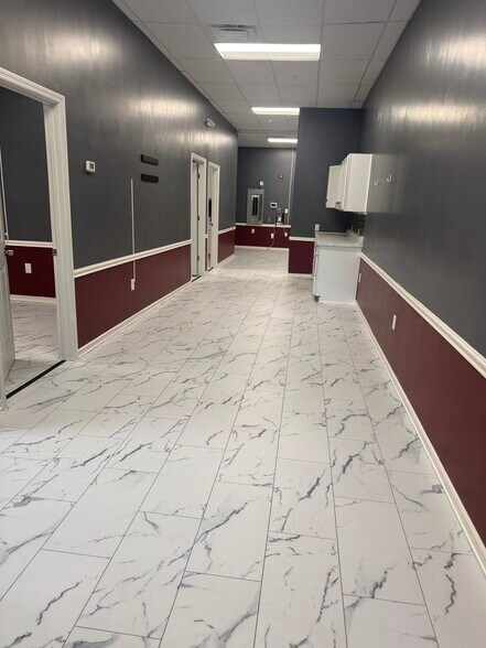 More Photos Of 5109 US Highway 674, Wimauma General Retail For Lease