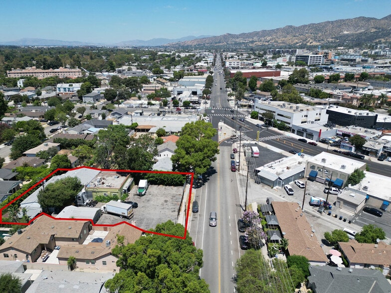 More Photos Of 435 S Main St, Burbank General Retail For Sale