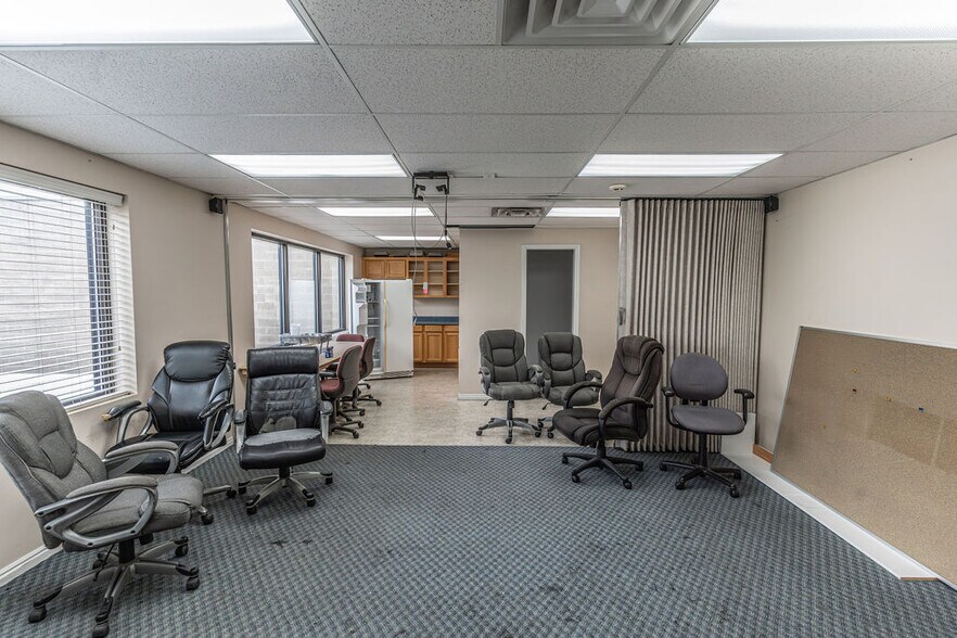 More Photos Of 3311 W Parkway Blvd, West Valley City Industrial For Sale