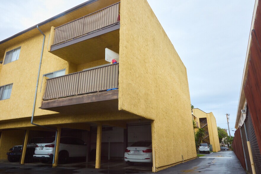 More Photos Of 15115 S Raymond Ave, Gardena Apartments For Sale