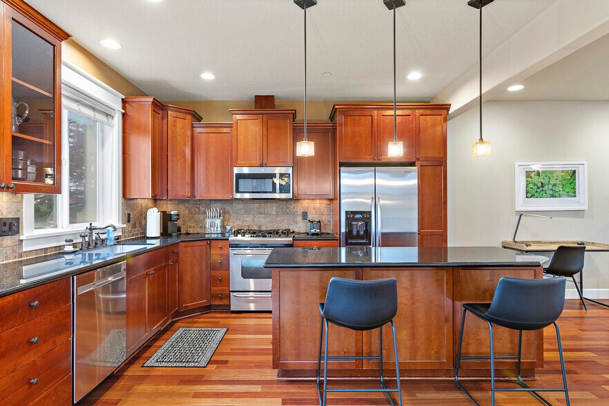 More Photos Of 9414 SE Causey Ave, Happy Valley Apartments For Sale