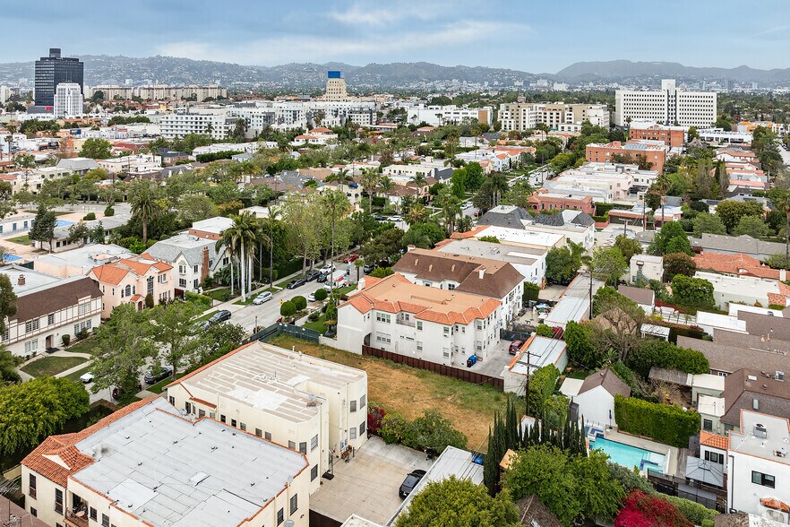 More Photos Of 930 S Mansfield Ave, Los Angeles Land For Sale