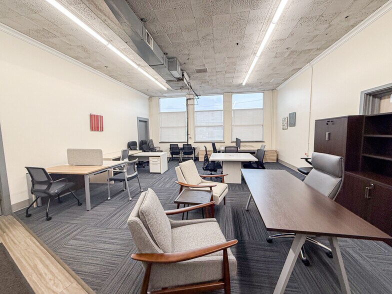 More Photos Of 1 Sexton Rd, McKees Rocks Warehouse For Sale